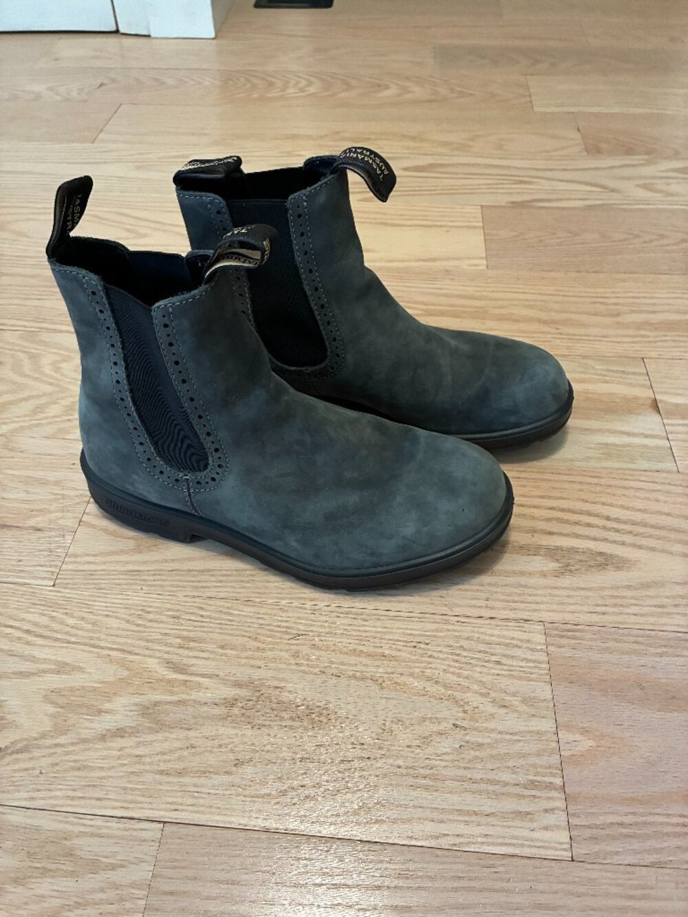 Blundstone Olive Suede Chelsea Booties